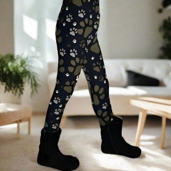 Small NEW Girls Dog Paw Leggings, Kids Soft Yoga Pants, Mom and Me Leggings - Picture 1 of 8